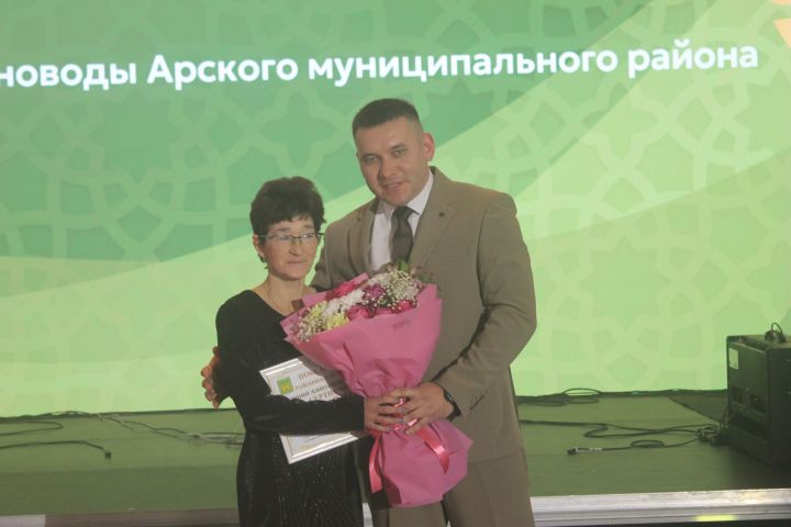 Арчада хезмәт алдынгыларын хөрмәтләделәр (фоторепортаж)