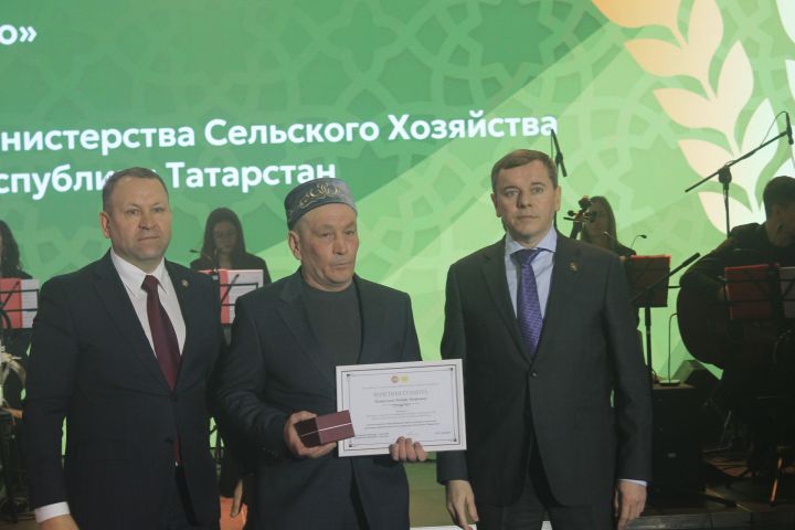 Арчада хезмәт алдынгыларын хөрмәтләделәр (фоторепортаж)