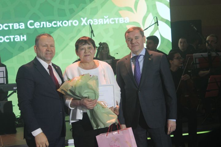 Арчада хезмәт алдынгыларын хөрмәтләделәр (фоторепортаж)