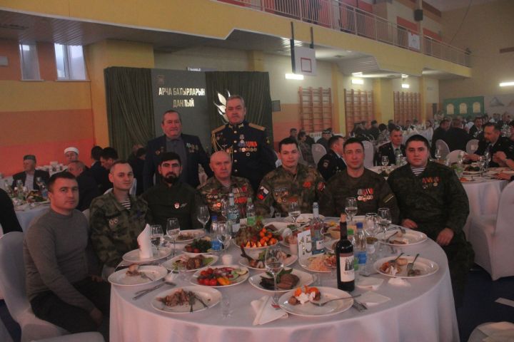 Арчада хезмәт алдынгыларын хөрмәтләделәр (фоторепортаж)