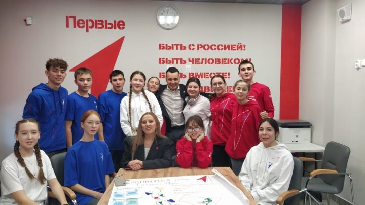 «Алгарыш» яшьләр үзәге бинасын төзүчеләр
