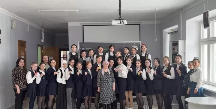 Узоры кожи: в Арской школе №2 возрождают национальное ремесло