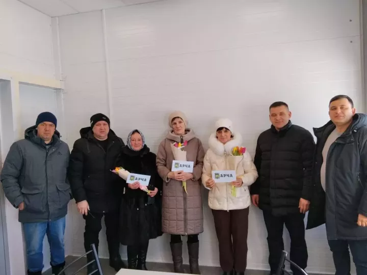 Алдынгы терлекчеләр бүләкләнде