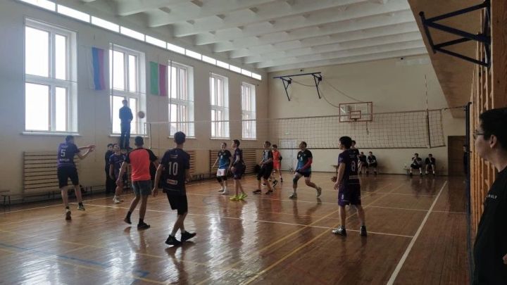 Яңа Кенәрдә Арча районы башлыгы призына волейбол турниры узды