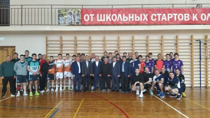 Яңа Кенәрдә Арча районы башлыгы призына волейбол турниры узды