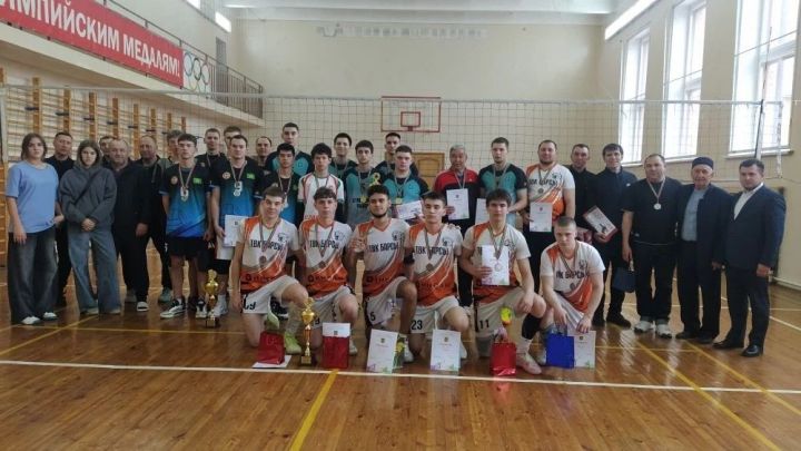 Яңа Кенәрдә Арча районы башлыгы призына волейбол турниры узды