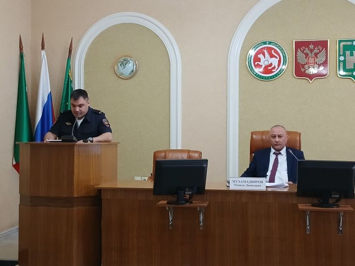 Арча районында террорга каршы комиссия утырышы узды: мәгариф  объектларына игътибар көчәйтелә