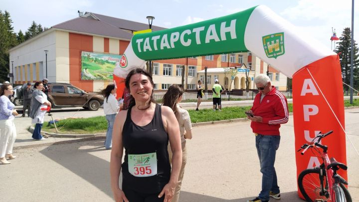Спорт белән шөгыльләнегез!