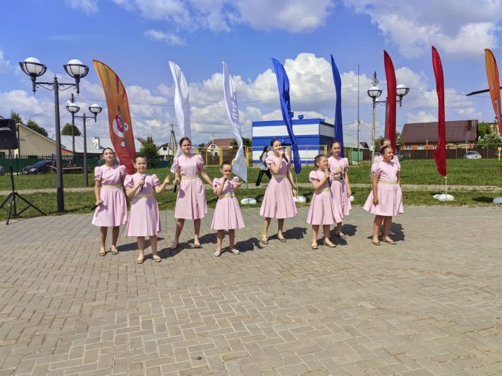 Минем йортым – Россия: Арчада Россия көнен билгеләп үттеләр