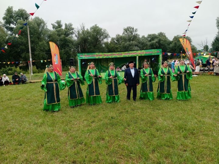 Бөтен Ташкичүне шаулатып быел янәдән «Сөлгеле капка» ачык фольклор фестивале узды