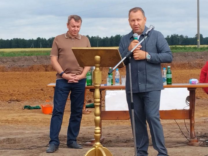 Сөтчелек комплексларының нигез ташларын салдылар