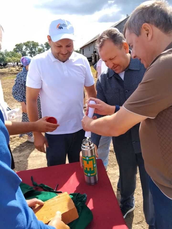 Сөтчелек комплексларының нигез ташларын салдылар