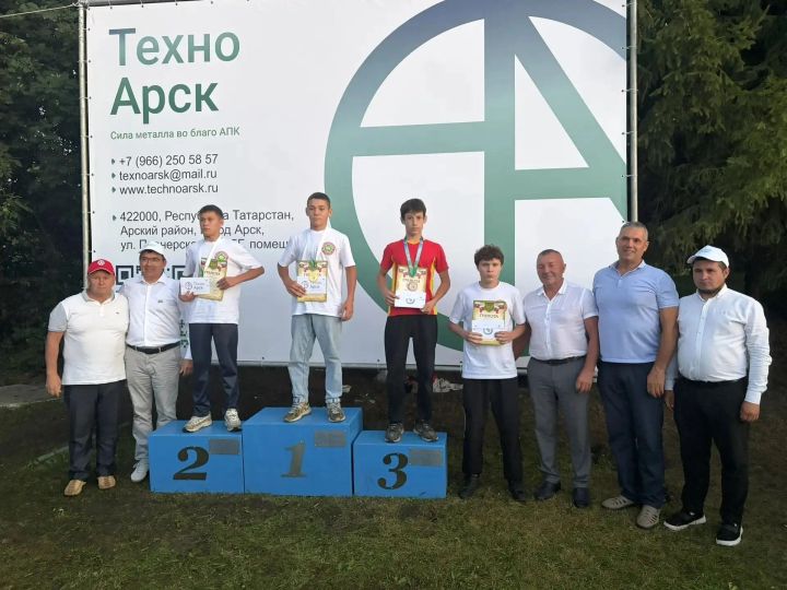 Урта Сәрдәдә Илсур Шәйхетдинов исеме мәңгеләштерелде